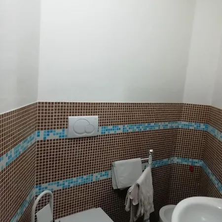 Comfortable Attic With Parking Space In Italy * Chiavari