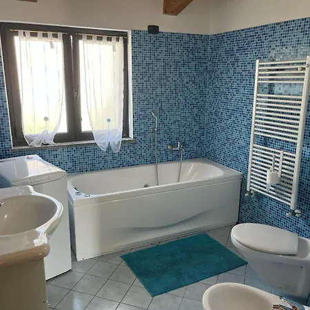 Comfortable Attic With Parking Space In Italy * Chiavari