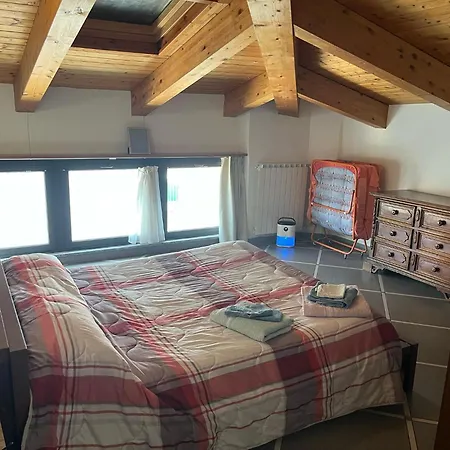 Lägenhet Comfortable Attic With Parking Space In Italy
